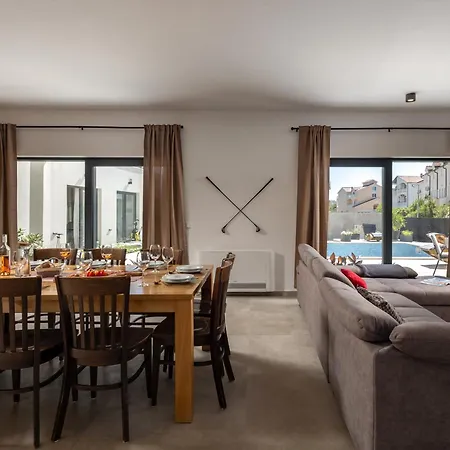 Apartment Claudio - Happy Vodice