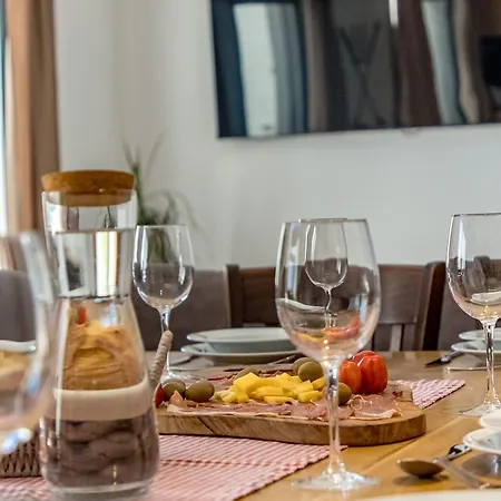 Apartment Claudio - Happy Vodice