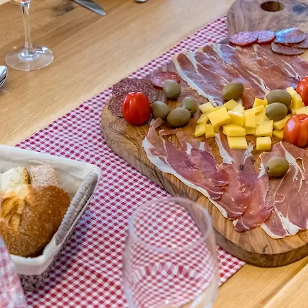 Claudio - Happy Apartment