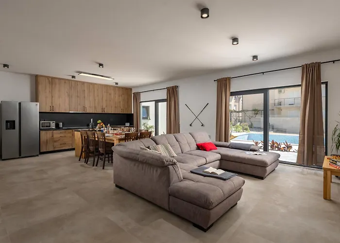 Claudio - Happy Apartman