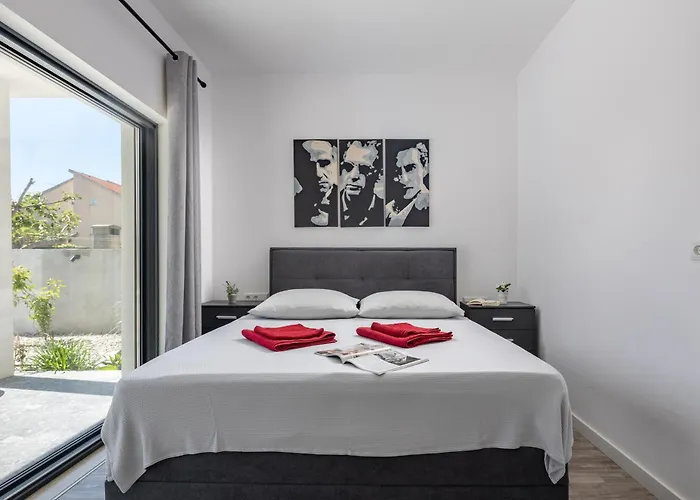 Claudio - Happy Apartman *