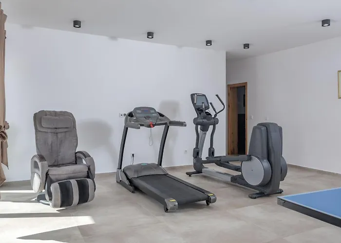 Claudio - Happy * Vodice